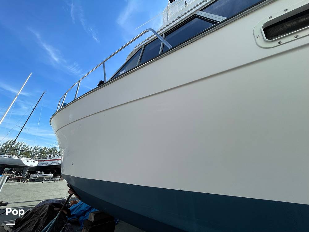 Slide: The Image of Bayliner 3270 Explorer 1984 - 13204388