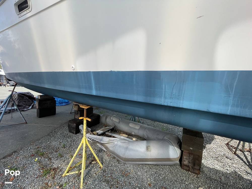 Slide: The Image of Bayliner 3270 Explorer 1984 - 13204392