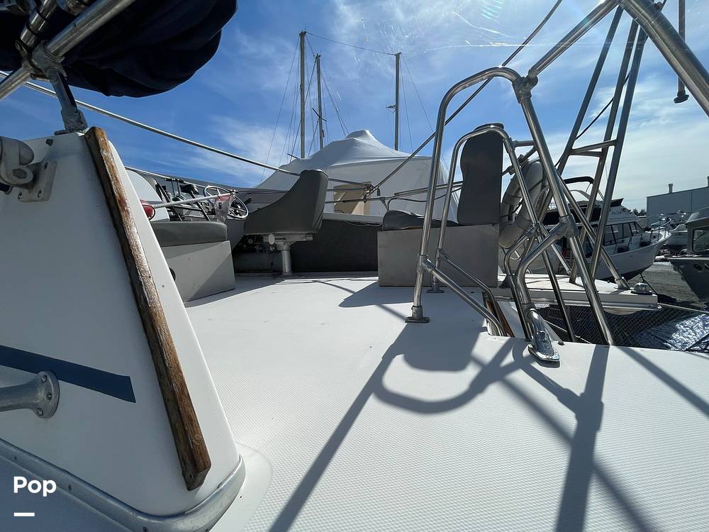 Slide: The Image of Bayliner 3270 Explorer 1984 - 13204414