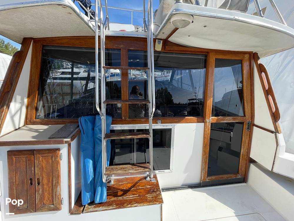 Slide: The Image of Bayliner 3270 Explorer 1984 - 13204418