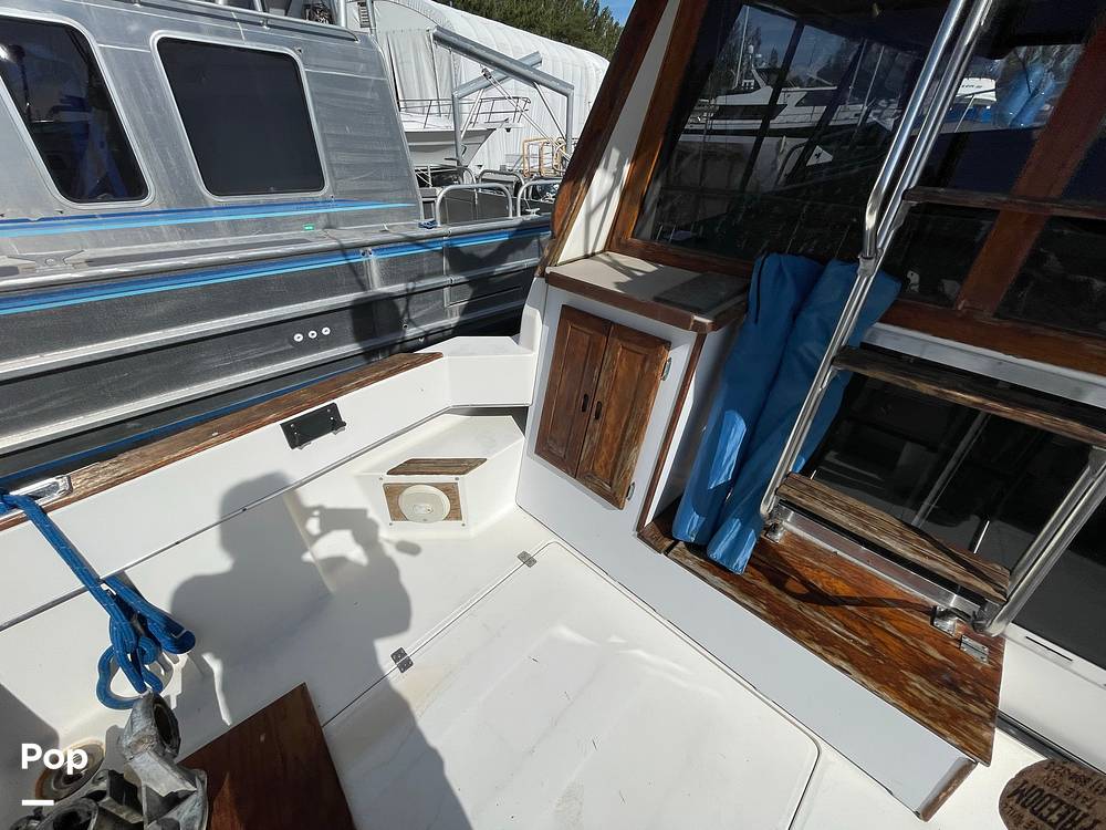 Slide: The Image of Bayliner 3270 Explorer 1984 - 13204419