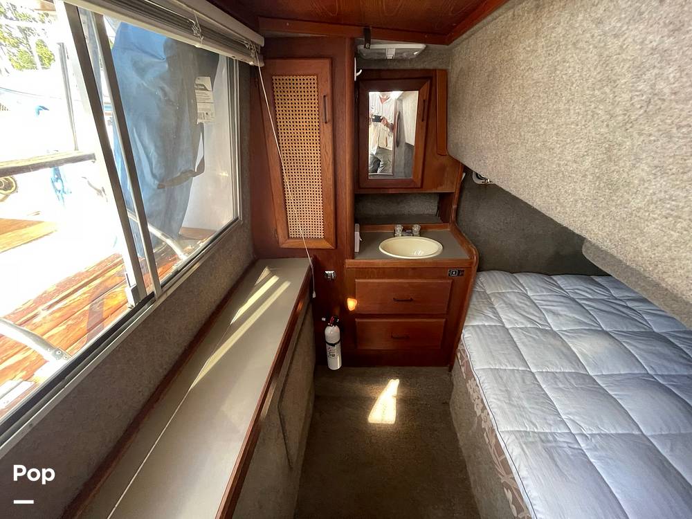 Slide: The Image of Bayliner 3270 Explorer 1984 - 13204427
