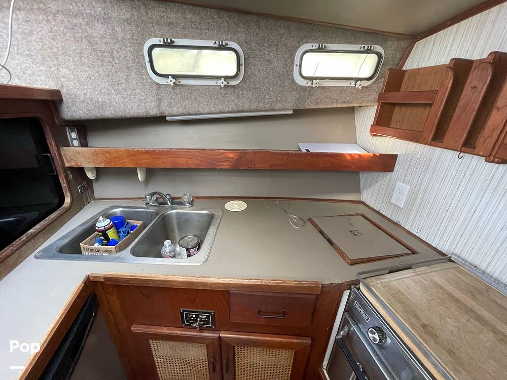 Slide: The Image of Bayliner 3270 Explorer 1984 - 12407299