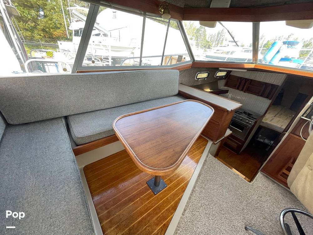 Slide: The Image of Bayliner 3270 Explorer 1984 - 13204454