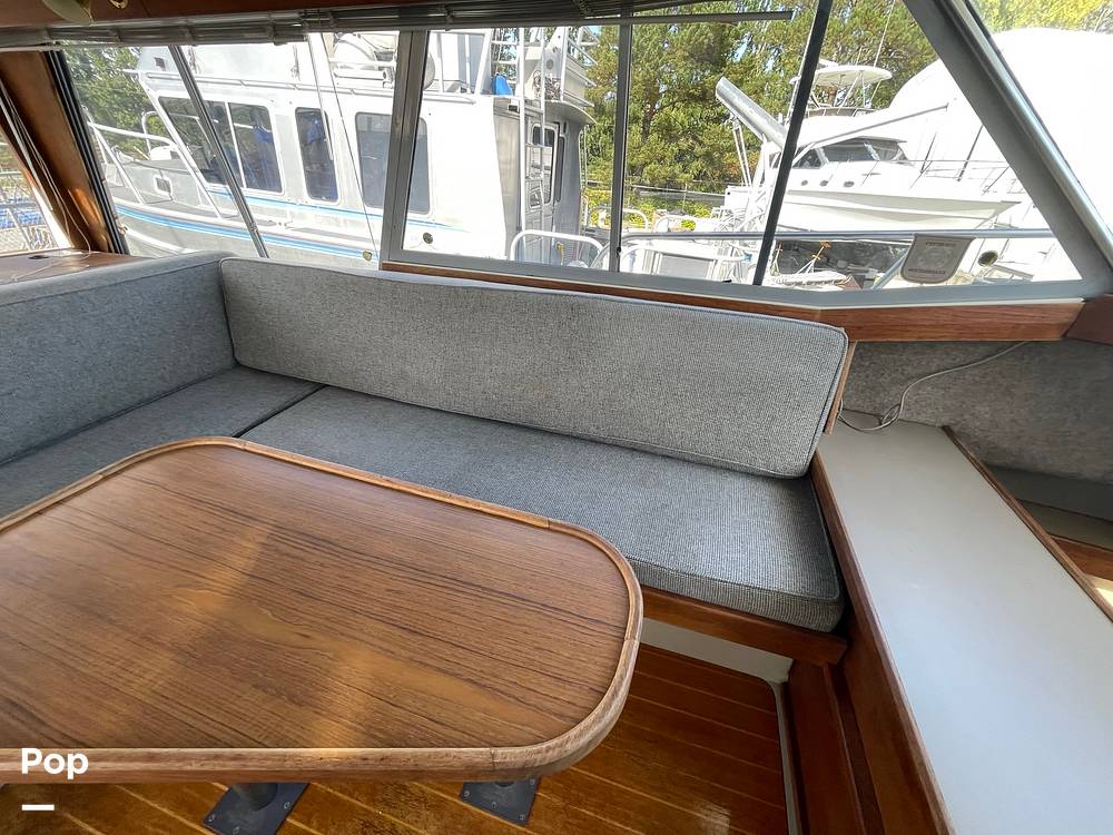 Slide: The Image of Bayliner 3270 Explorer 1984 - 13204453