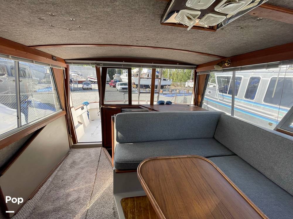 Slide: The Image of Bayliner 3270 Explorer 1984 - 13204451
