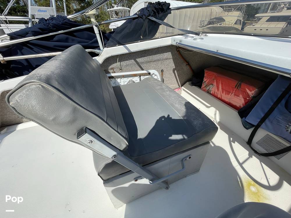 Slide: The Image of Bayliner 3270 Explorer 1984 - 12407373