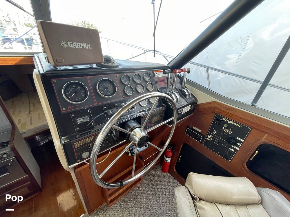 Slide: The Image of Bayliner 3270 Explorer 1984 - 13204448