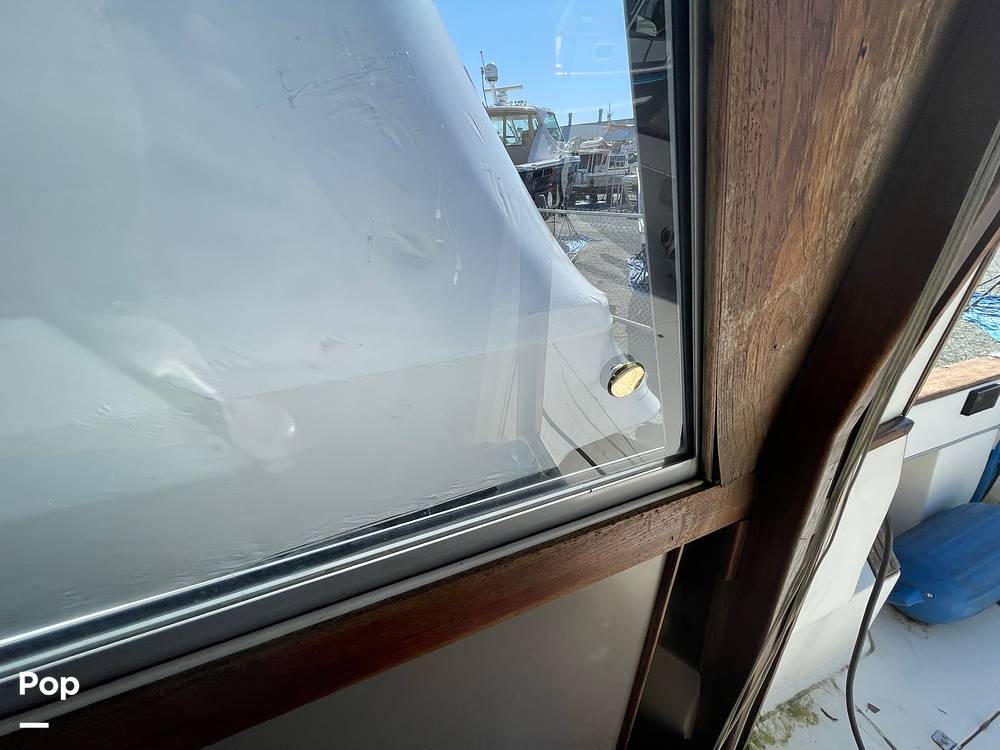 Slide: The Image of Bayliner 3270 Explorer 1984 - 12407393