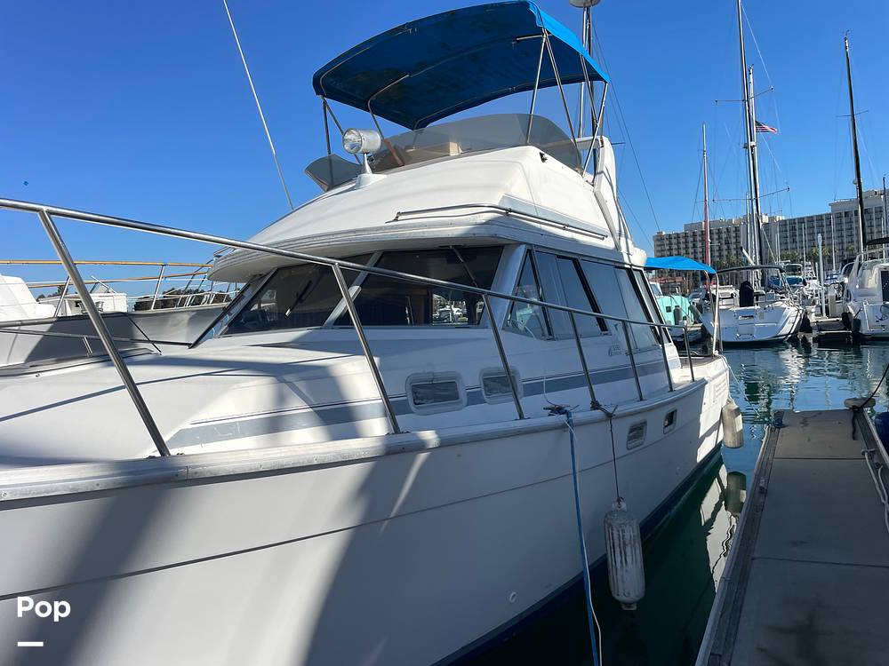 Slide: The Image of Bayliner 3288 1989 - 15111922