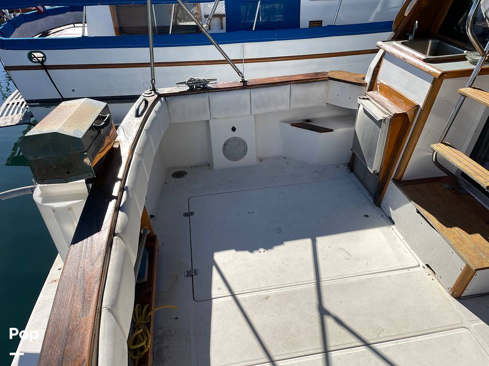 Slide: The Image of Bayliner 3288 1989 - 15111930