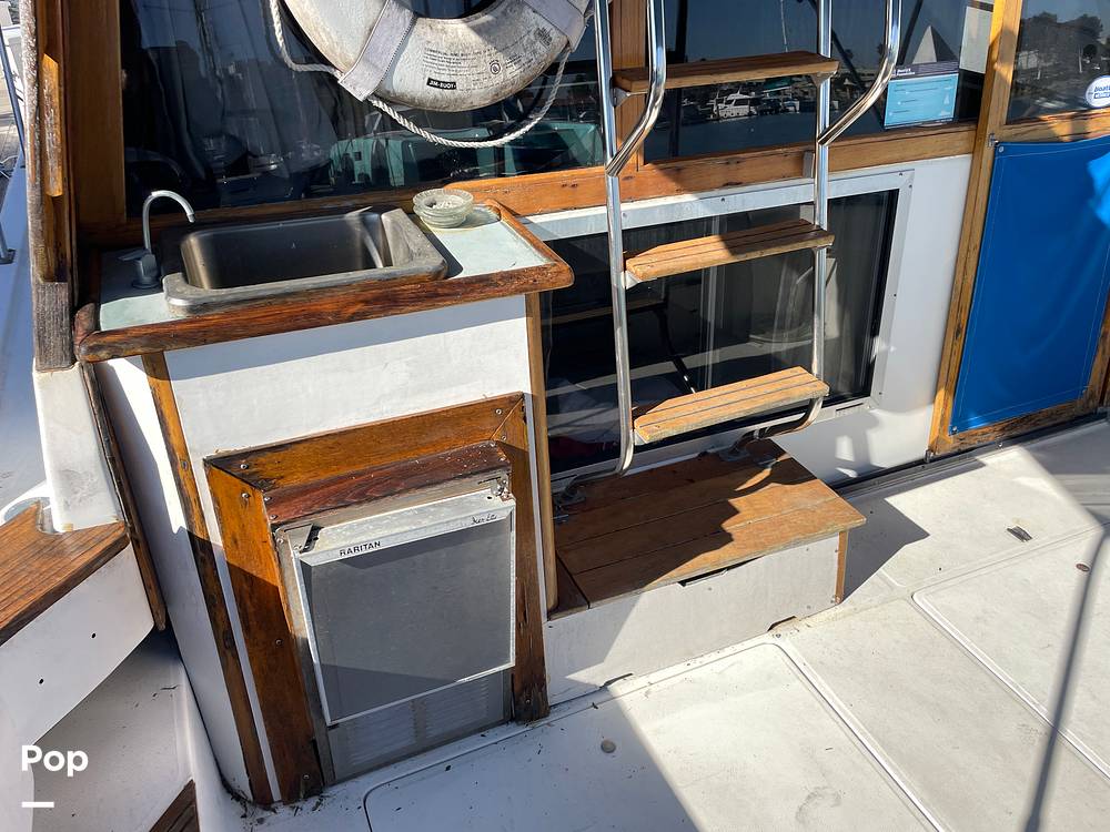 Slide: The Image of Bayliner 3288 1989 - 15111931
