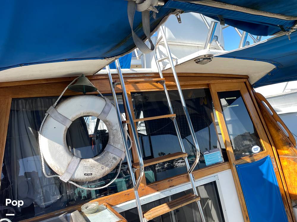 Slide: The Image of Bayliner 3288 1989 - 15111932