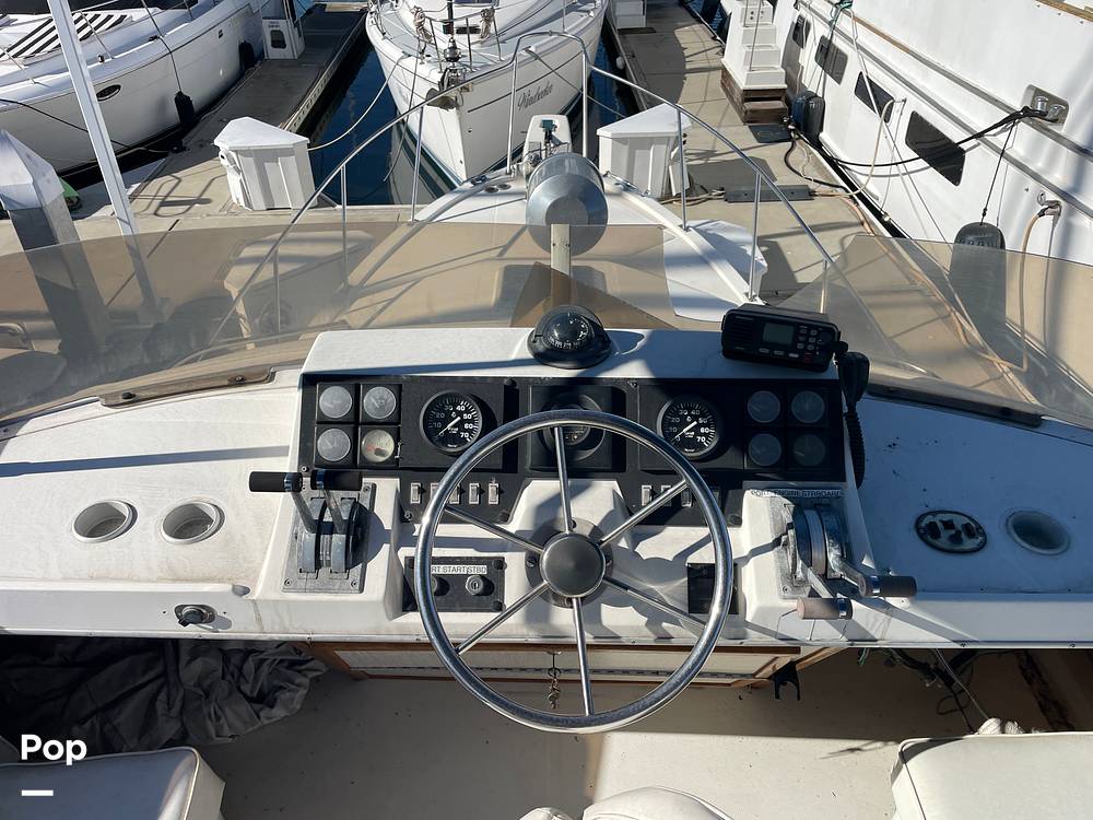 Slide: The Image of Bayliner 3288 1989 - 15111937