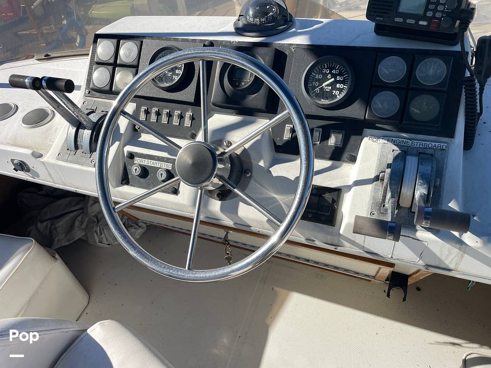 Slide: The Image of Bayliner 3288 1989 - 15111939