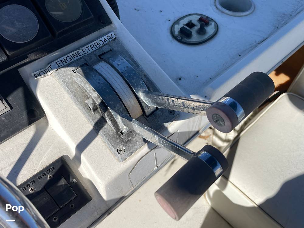 Slide: The Image of Bayliner 3288 1989 - 15111947