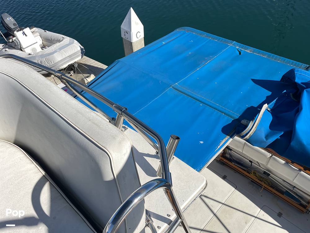 Slide: The Image of Bayliner 3288 1989 - 15111951