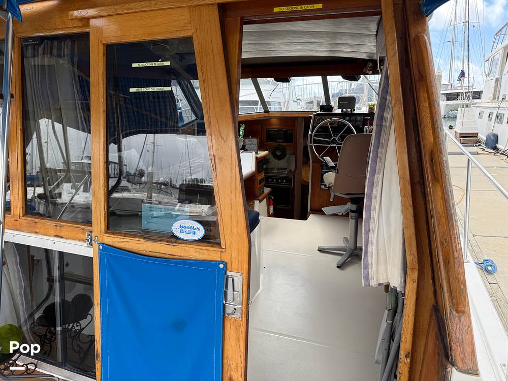 Slide: The Image of Bayliner 3288 1989 - 15405296