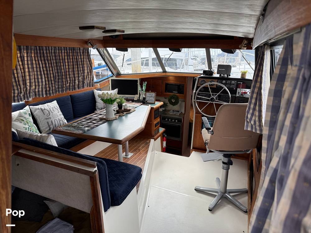 Slide: The Image of Bayliner 3288 1989 - 15405297