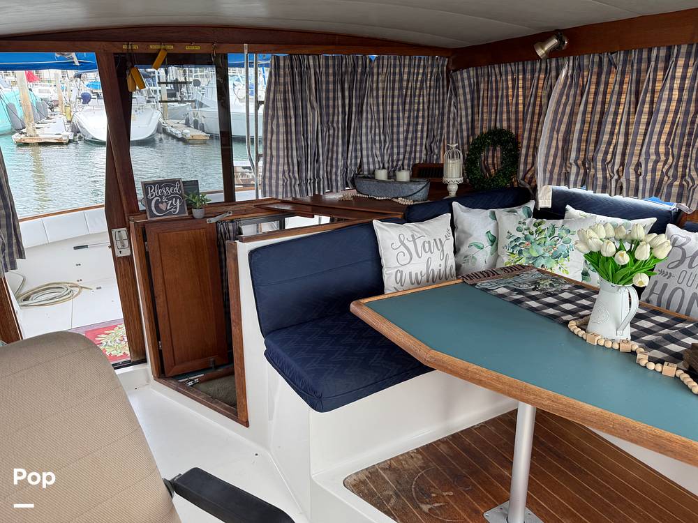 Slide: The Image of Bayliner 3288 1989 - 15405307
