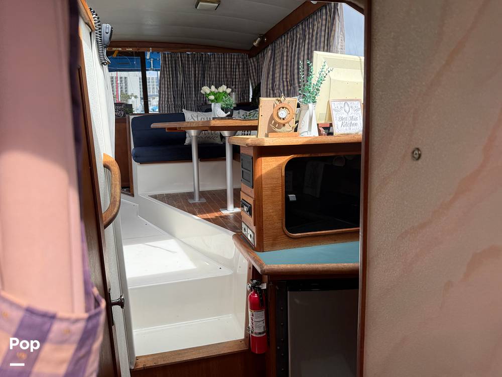 Slide: The Image of Bayliner 3288 1989 - 15405318
