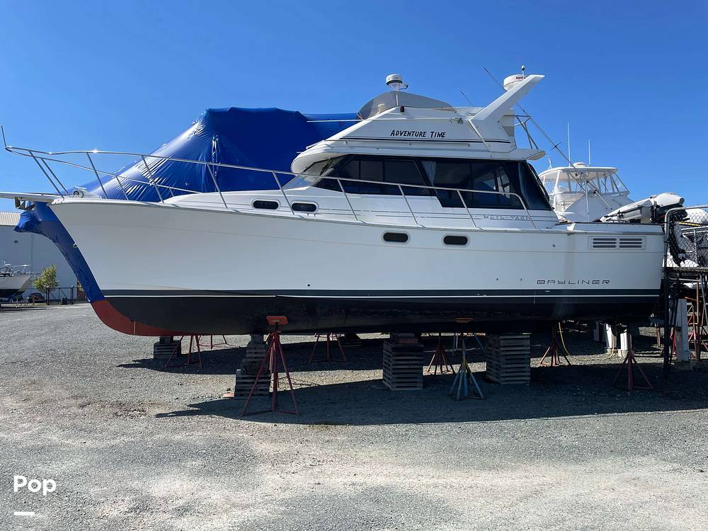 Slide: The Image of Bayliner 3288 1993 - 15362805