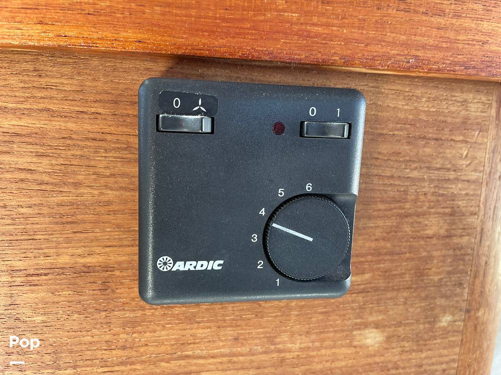 Slide: The Image of Bayliner 3288 1993 - 15360937