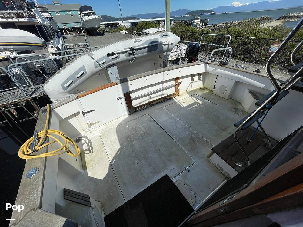 Slide: The Image of Bayliner 3288 1993 - 15361046