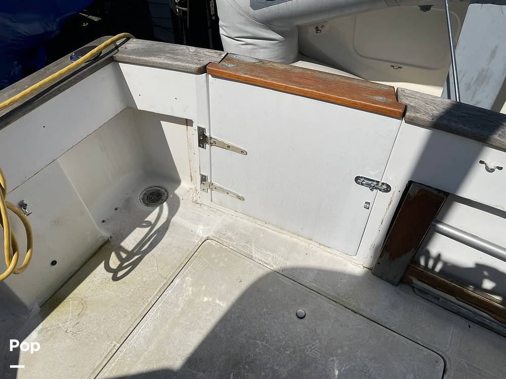 Slide: The Image of Bayliner 3288 1993 - 15361050