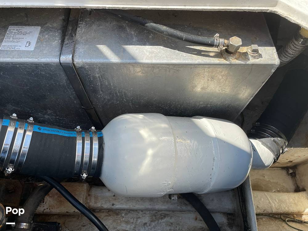 Slide: The Image of Bayliner 3288 1993 - 15361080