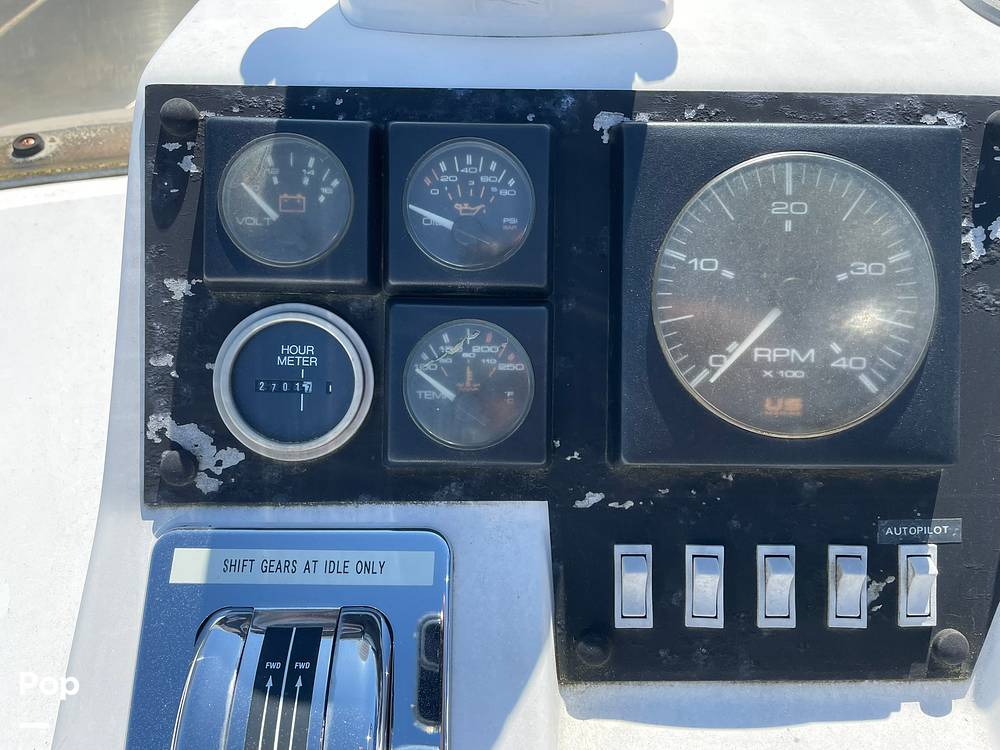 Slide: The Image of Bayliner 3288 1993 - 15361059