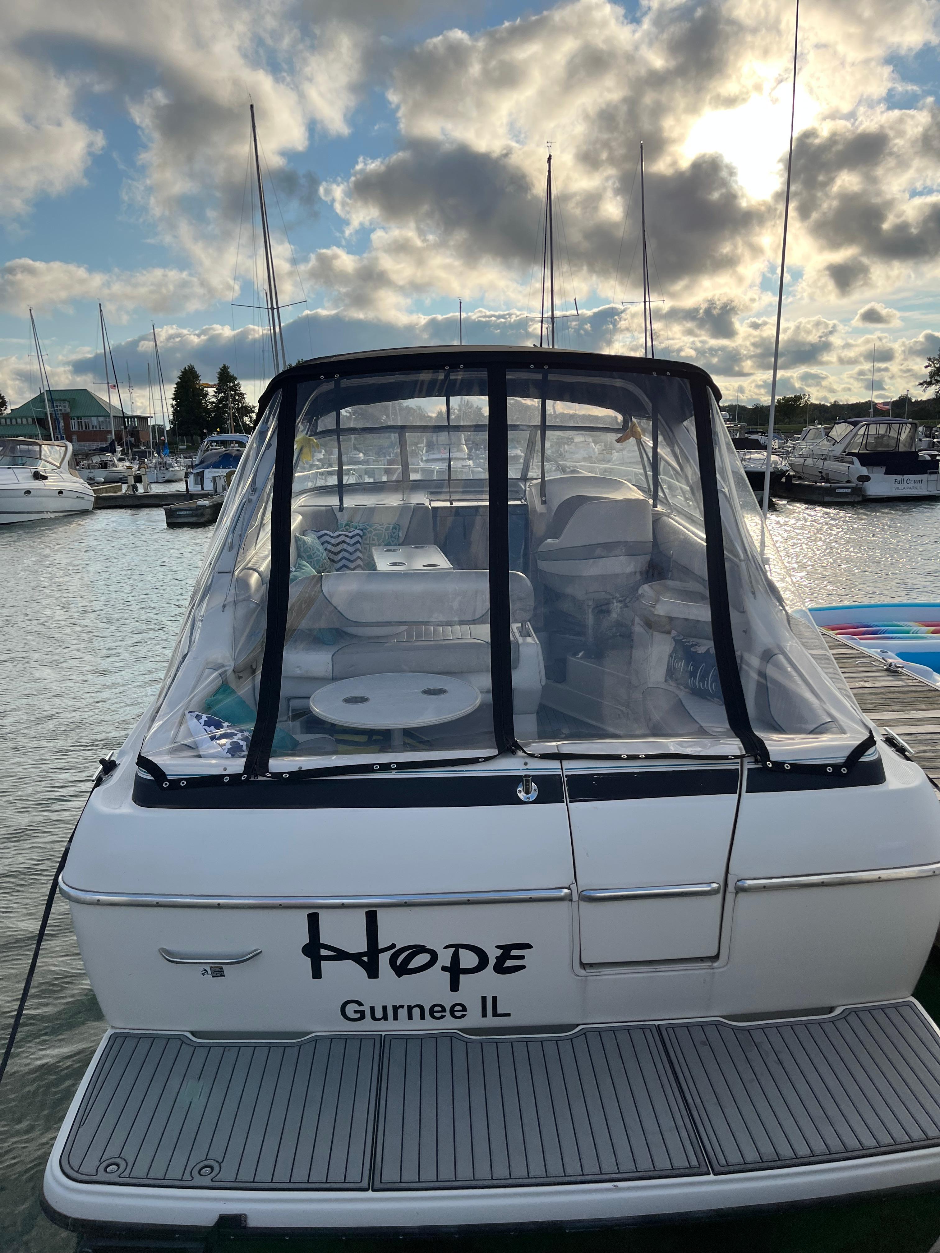 Slide: The Image of 1996 Bayliner 32 Avante boat named Hope docked in Gurnee, IL marina. - 37