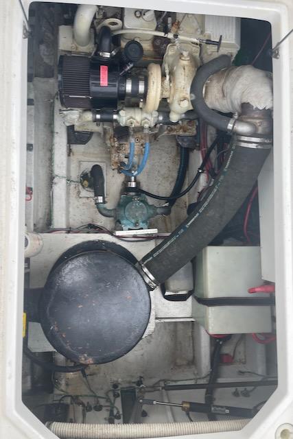 Slide: The Image of Engine compartment of a 2000 Bayliner 3388 boat. - 21