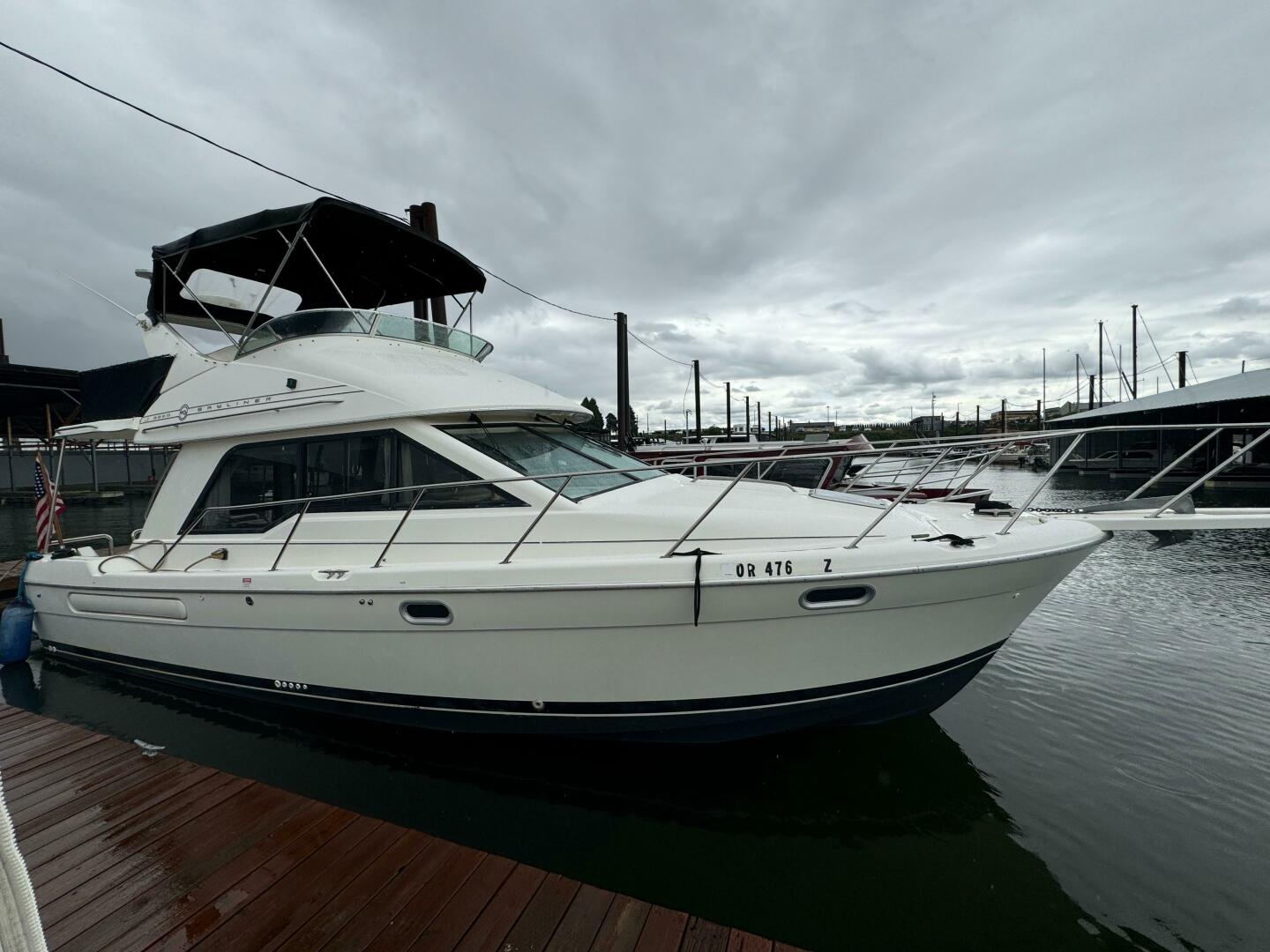 Slide: The Image of Bayliner 3388 Command Bridge Motoryacht 1996 - 5345279