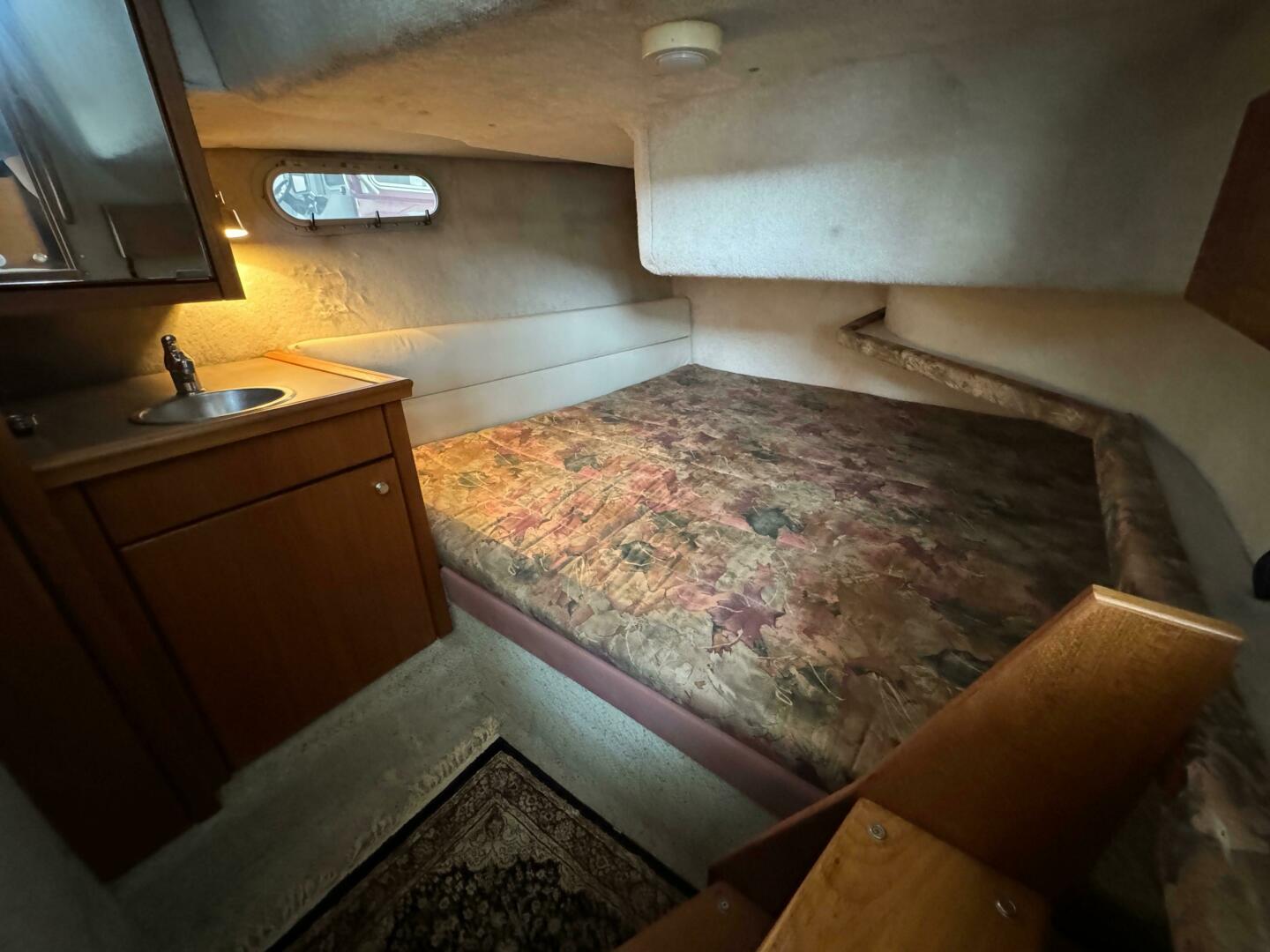 Slide: The Image of Bayliner 3388 Command Bridge Motoryacht 1996 - 5345285