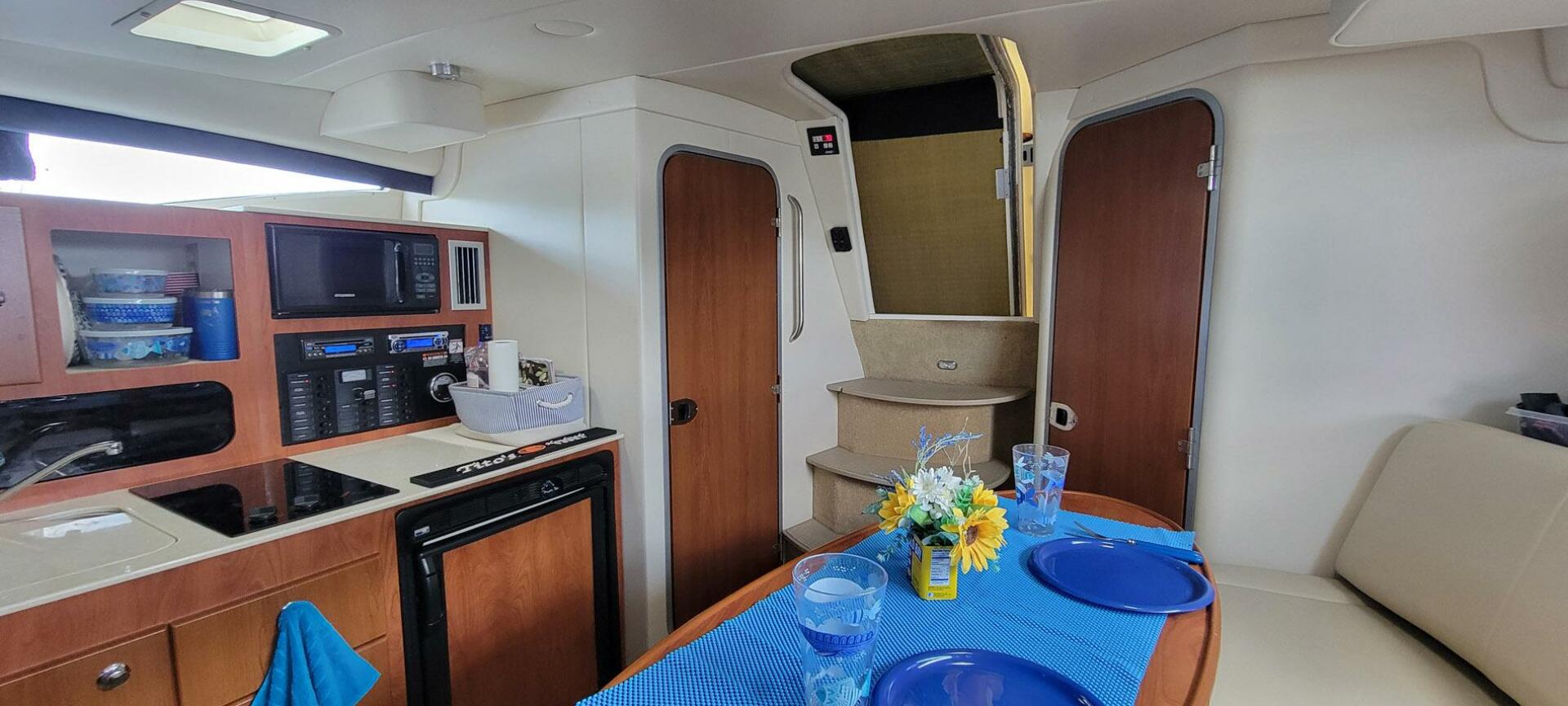 Slide: The Image of Bayliner 340 2008 - 4549976