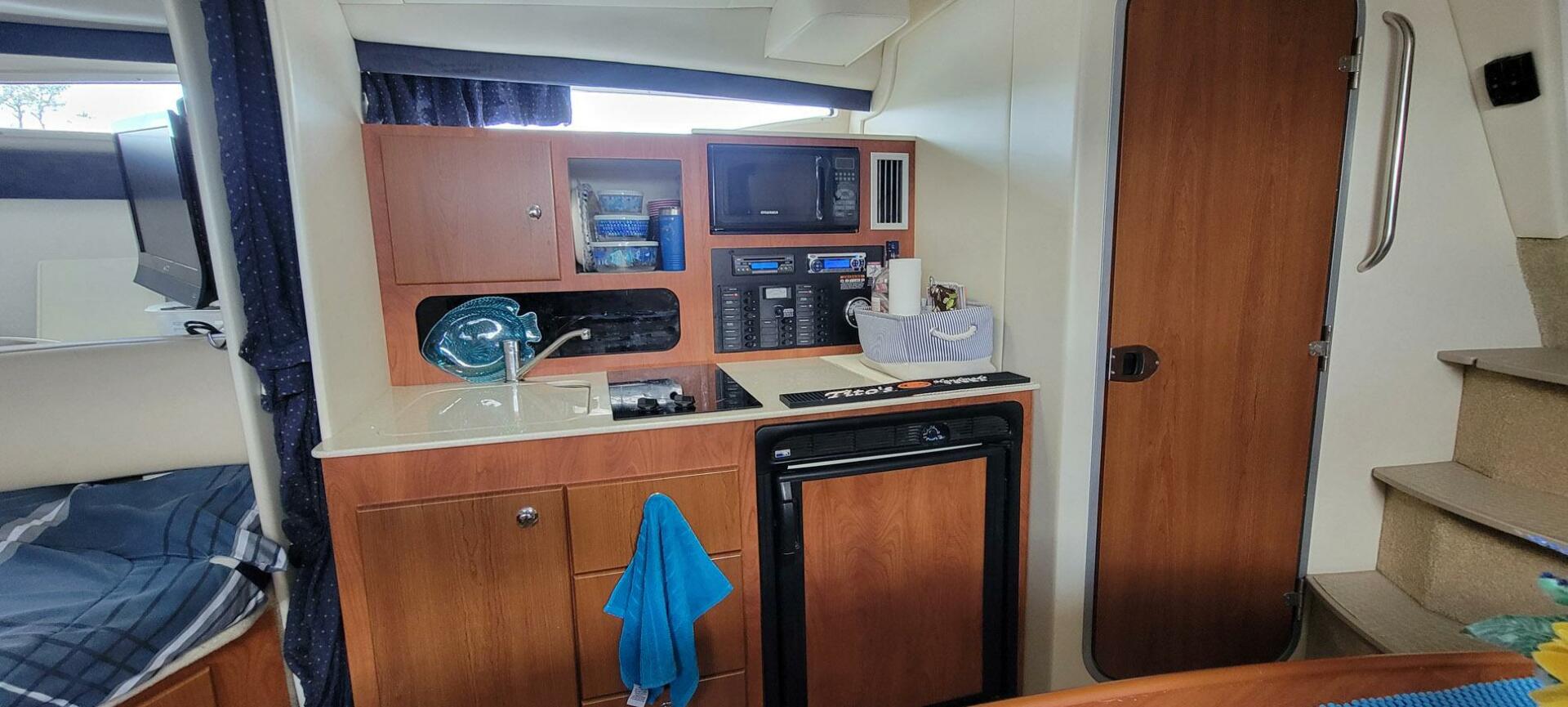 Slide: The Image of Bayliner 340 2008 - 4549977