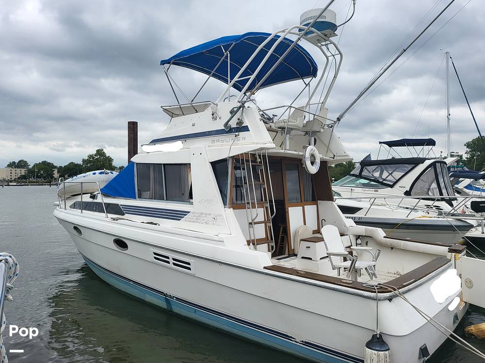 Slide: The Image of Bayliner 3460 1987 - 11259859