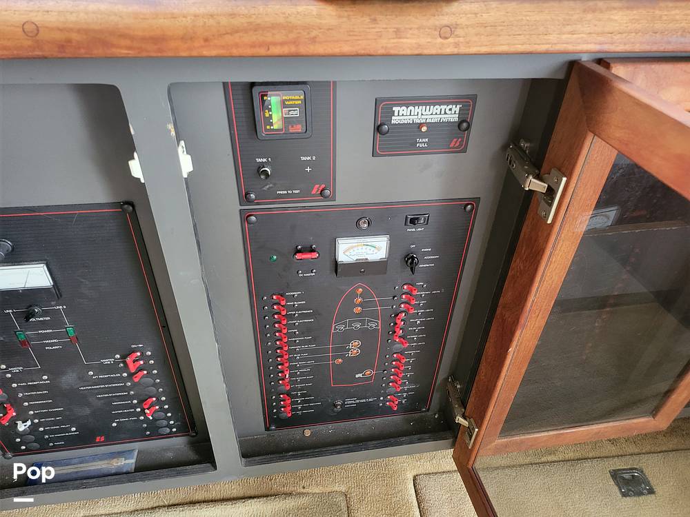 Slide: The Image of Bayliner 3460 1987 - 11260016