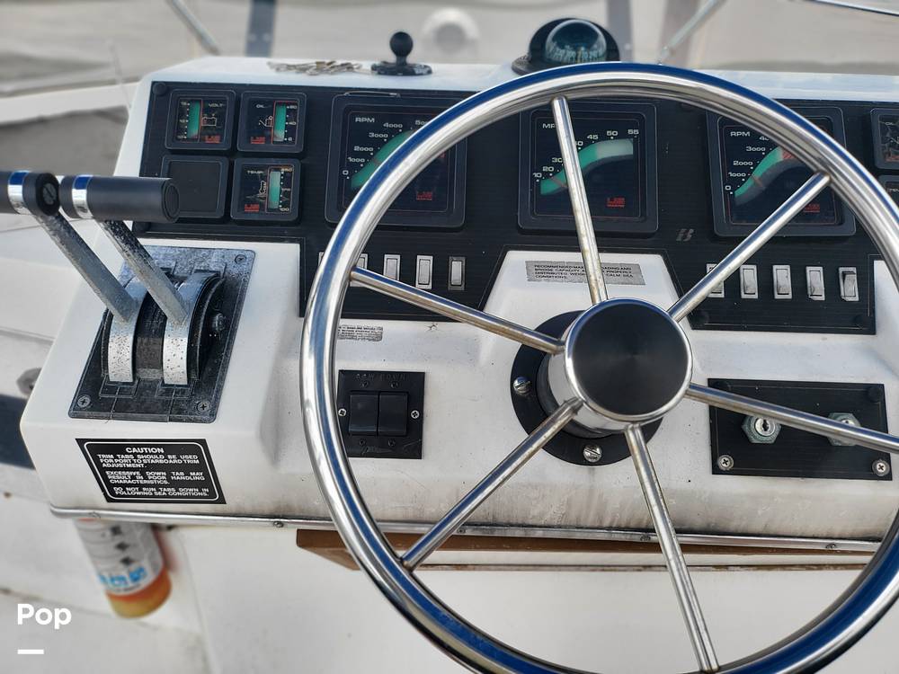 Slide: The Image of Bayliner 3460 1987 - 11260041