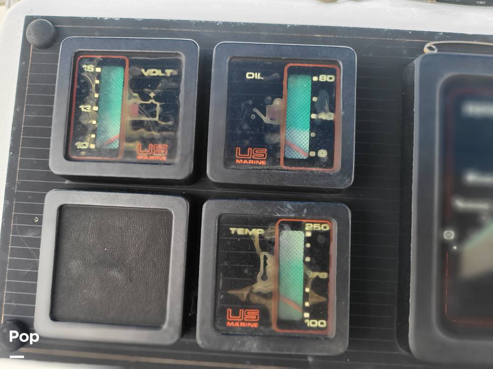 Slide: The Image of Bayliner 3460 1987 - 11260055