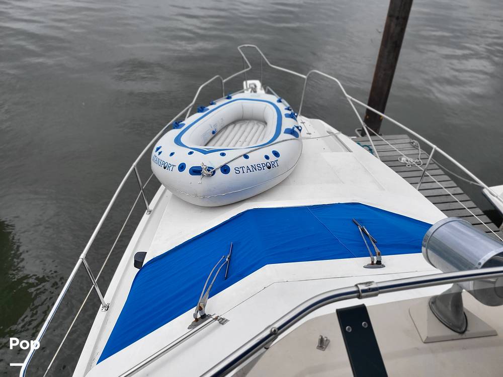 Slide: The Image of Bayliner 3460 1987 - 11260071