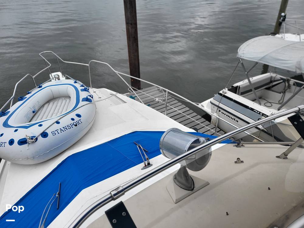 Slide: The Image of Bayliner 3460 1987 - 11260072