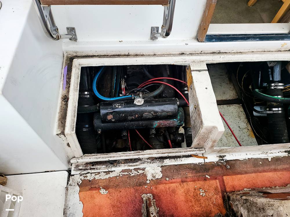 Slide: The Image of Bayliner 3460 1987 - 11260124