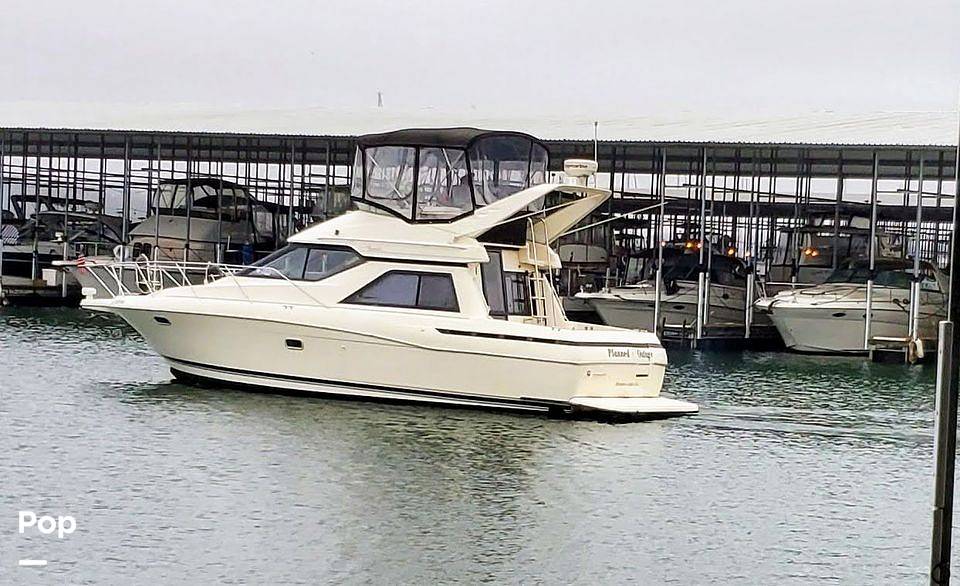 Slide: The Image of Bayliner 3488 Avanti Command Bridge 1997 - 14700499