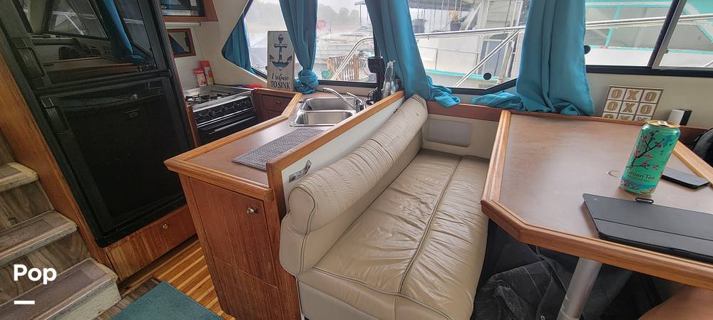 Slide: The Image of Bayliner 3587 AC 1997 - 14048305