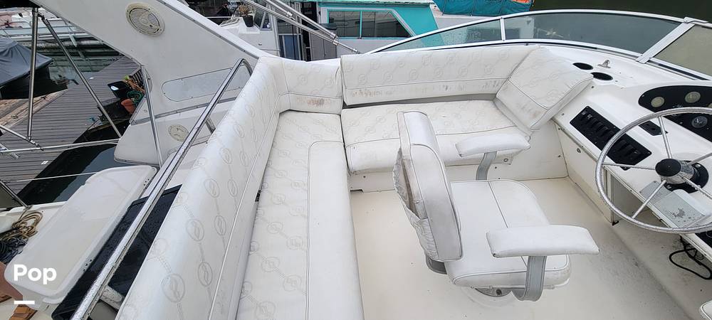 Slide: The Image of Bayliner 3587 AC 1997 - 14048328