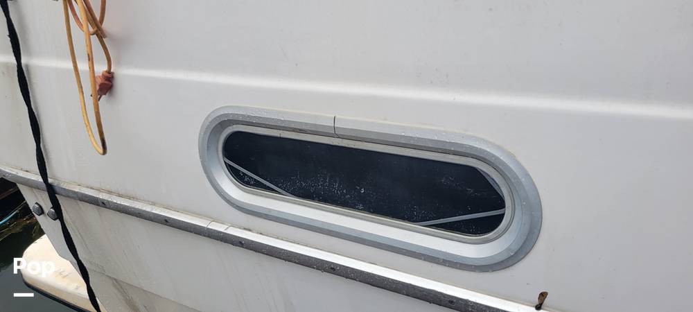 Slide: The Image of Bayliner 3587 AC 1997 - 14048338