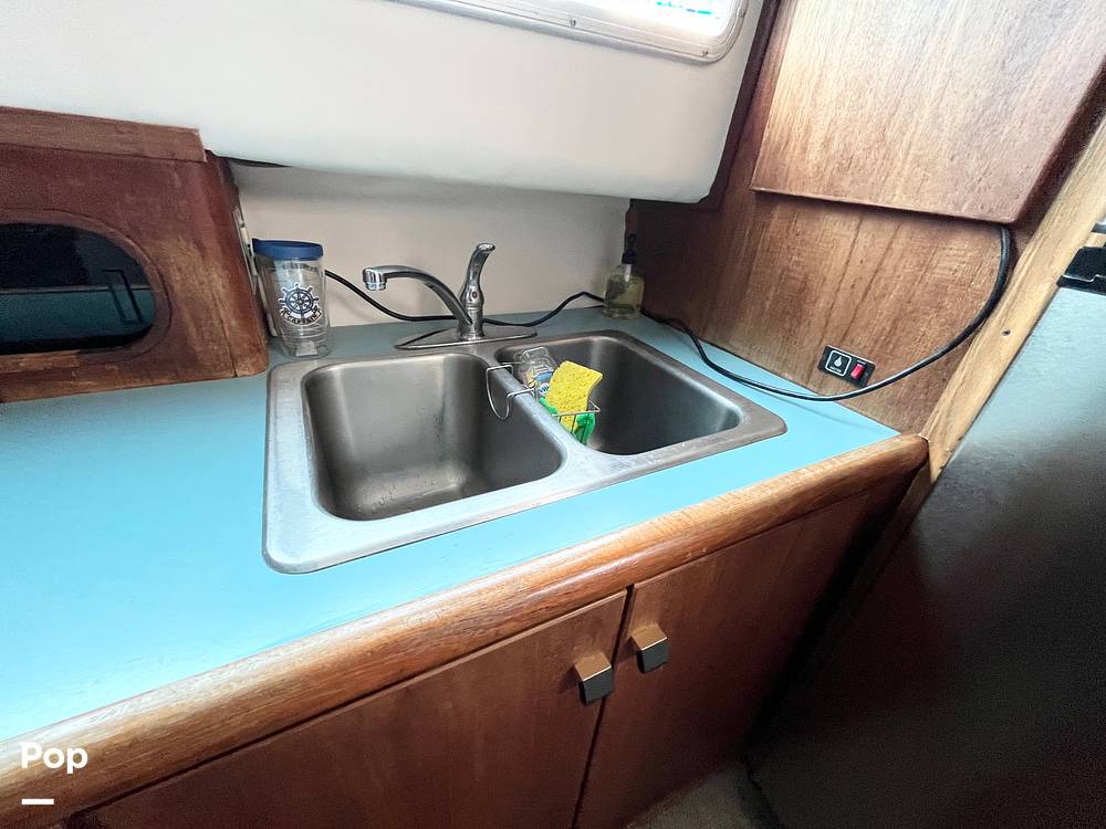 Slide: The Image of Sink - Galley - 15145064