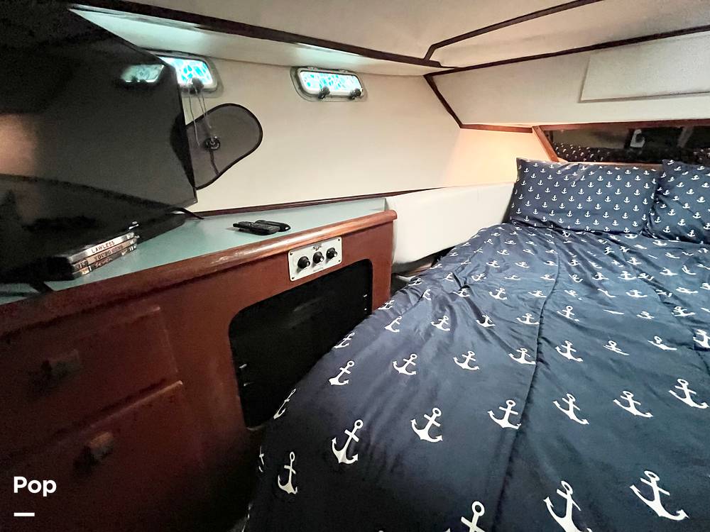 Slide: The Image of Stateroom - Main - 15145095